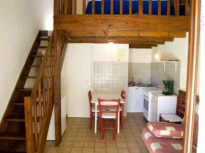 Du Soleil Отель Сен-Рафаэль